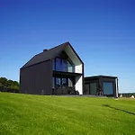 Сasa de vacaciones Black Barn