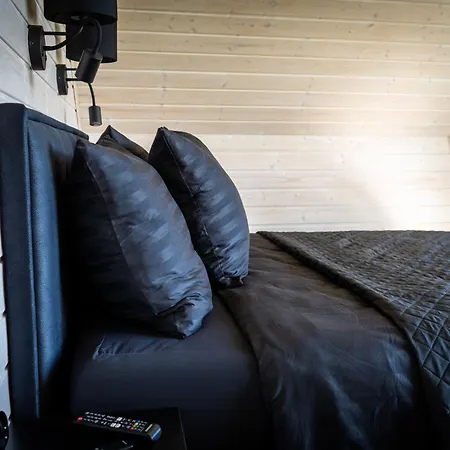 Semesterbostad Black Barn 1