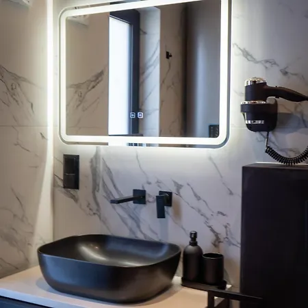 Semesterbostad Black Barn 1 *