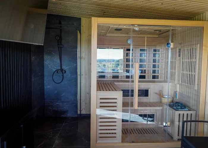 Black Barn * Rusinowo (Slawno)